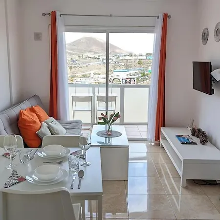 Bright Cosy 1br 7 Min To Siam Park Mall * Playa de las Americas (Tenerife)